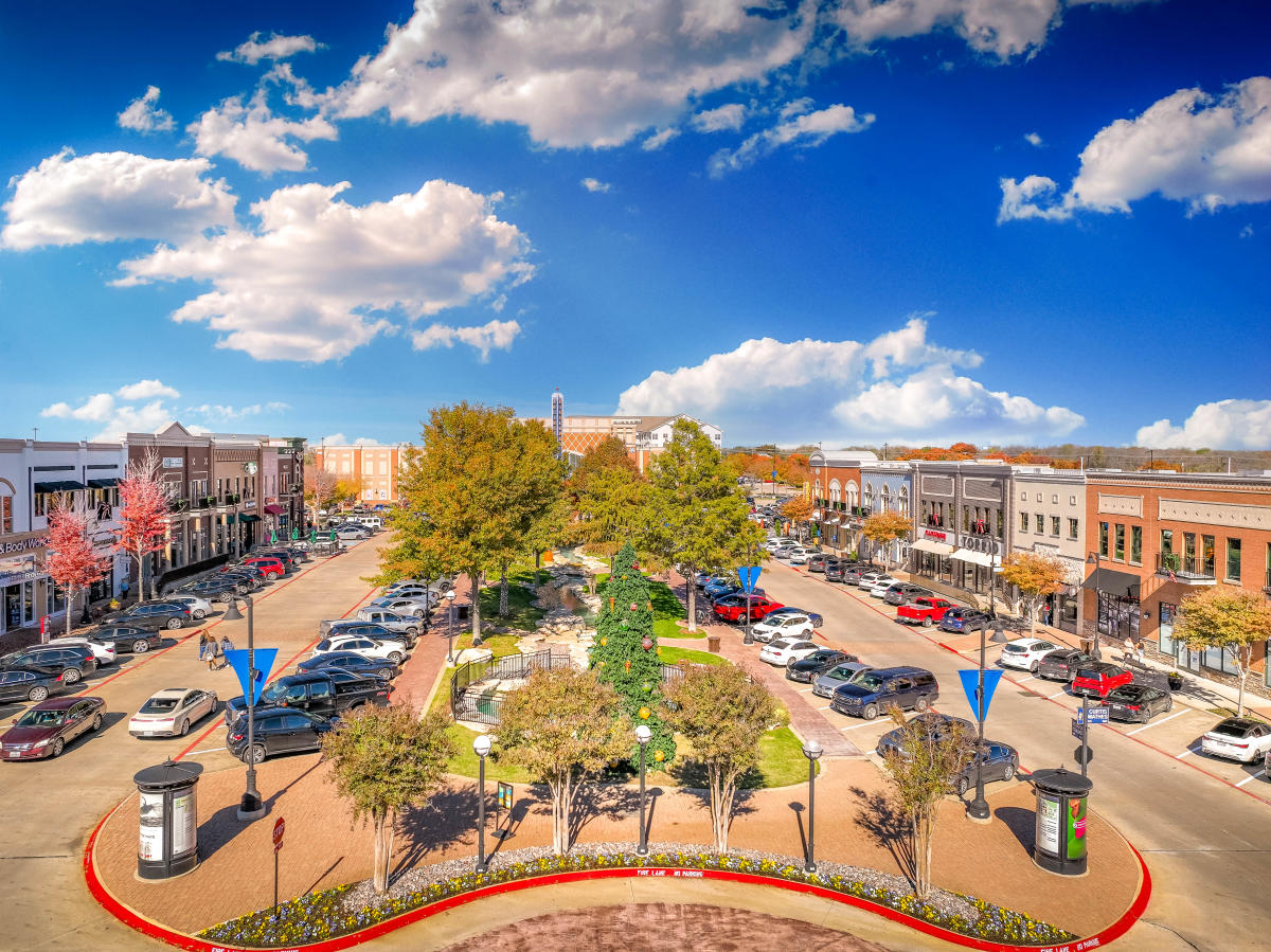 Tennis court construction and resurfacing services in Arlington, TX